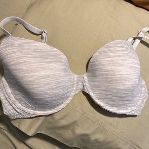 PINK by Victoria’s Secret bra 34D